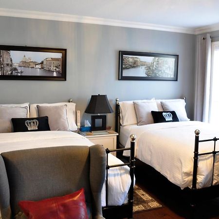 Casa Blanca Boutique Bed & Breakfast Ниагара-он-те-Лейк Экстерьер фото